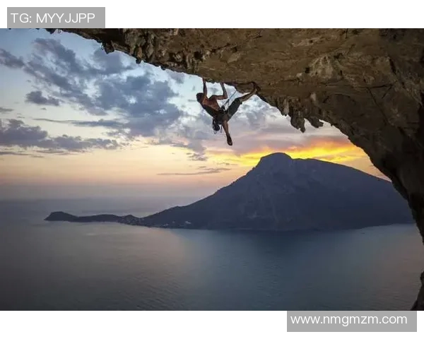 西安攀岩队的拼搏之路与极限运动嘉年华的精彩瞬间 西安攀岩队的拼搏之路与极限运动嘉年华的精彩瞬间