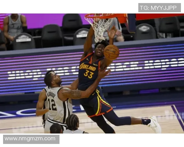 库里三分大赛决赛狂轰20球创历史纪录展现超凡投篮实力