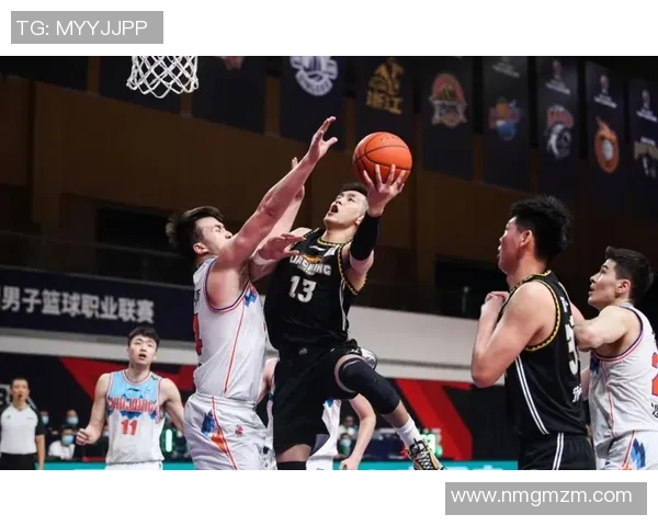 新疆队与上海久事的激烈对决谁能在赛场上笑到最后