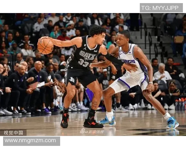 篮网与国王激战正酣在线直播全程回顾与精彩瞬间分享