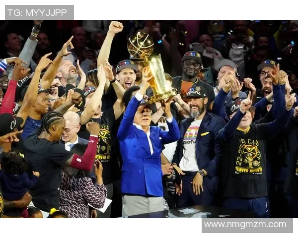 勇士破纪录奢侈税支出达19亿美元成功争取附加赛资格