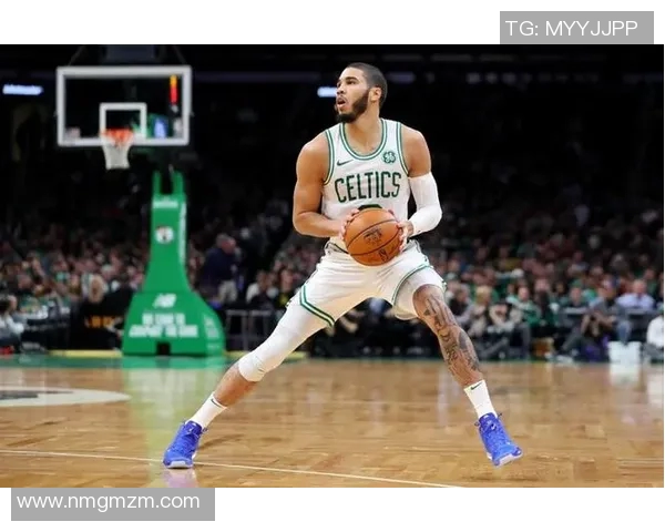 杰森塔图姆如何在NBA赛场上展现个人魅力与团队精神的完美结合